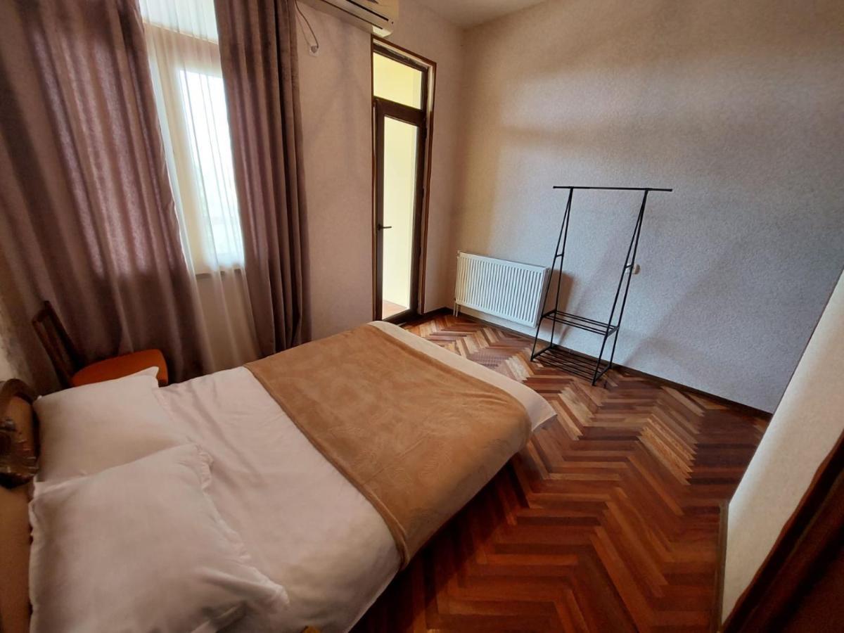 Guesthouse "Door" In Siğnaği Dış mekan fotoğraf