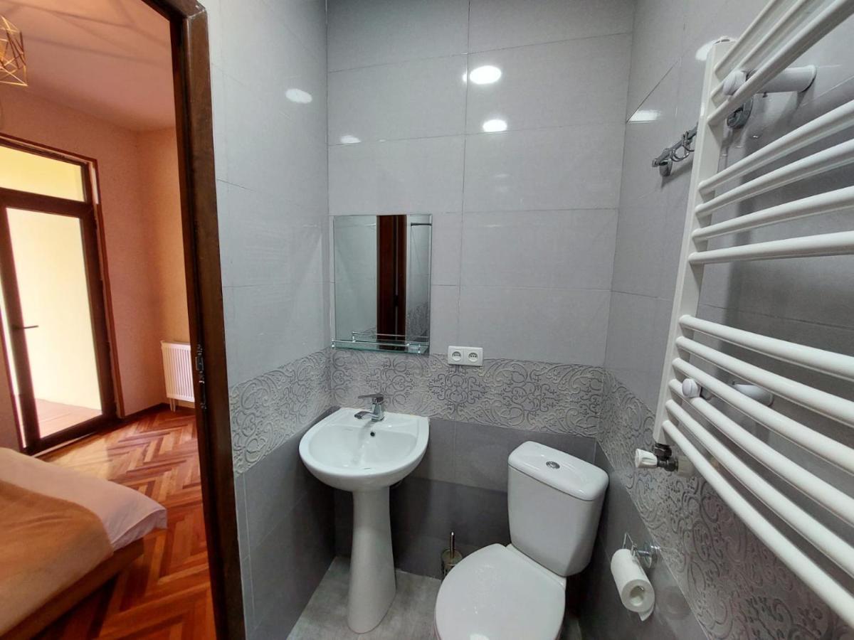Guesthouse "Door" In Siğnaği Dış mekan fotoğraf