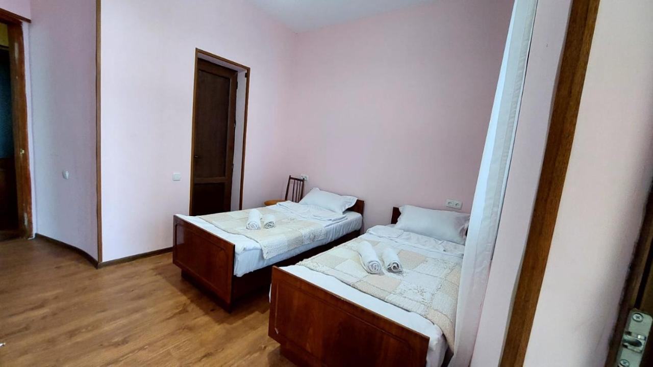 Guesthouse "Door" In Siğnaği Dış mekan fotoğraf